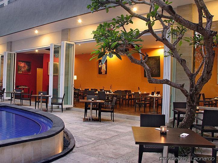 Inna 8 Lifestyle Hotel Denpasar Restauracja zdjęcie